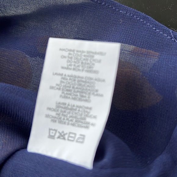 NWOT CAbi top, size Small. - Picture 6 of 10